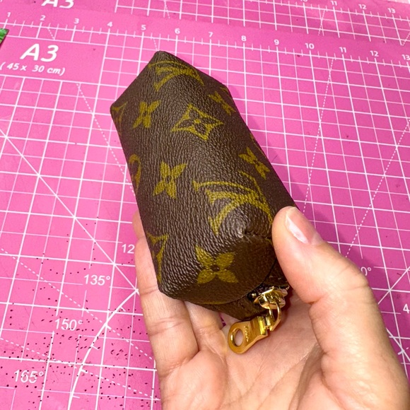 🍭 LV Monogram Custom candy 🍭 case change or Key Pouch - Picture 6 of 15